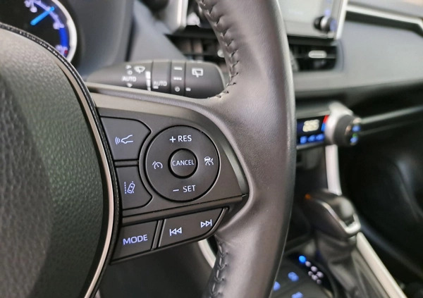 Toyota RAV4 cena 149900 przebieg: 42304, rok produkcji 2019 z Ińsko małe 466